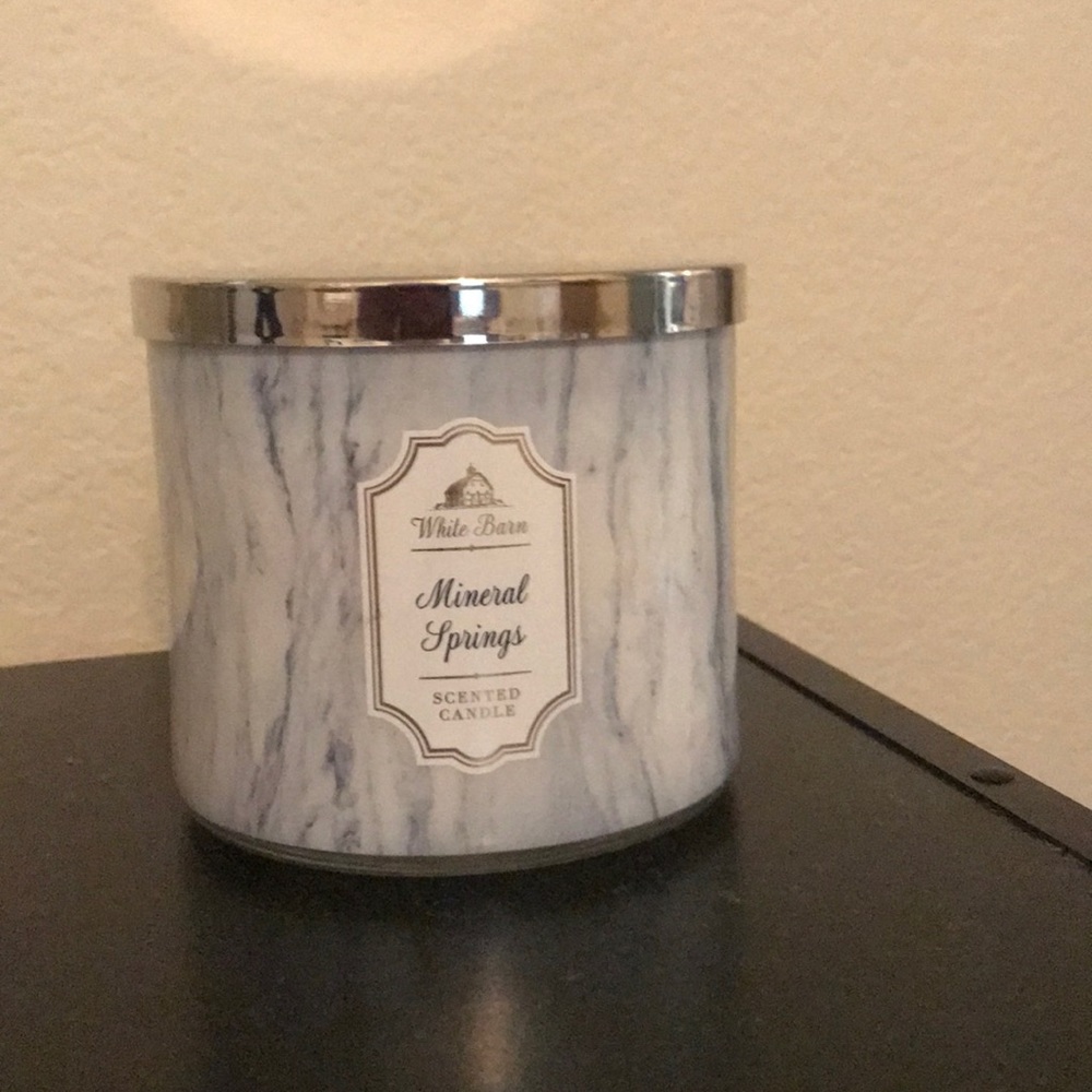Mineral Springs 3 wick Bath and Body Works Candle